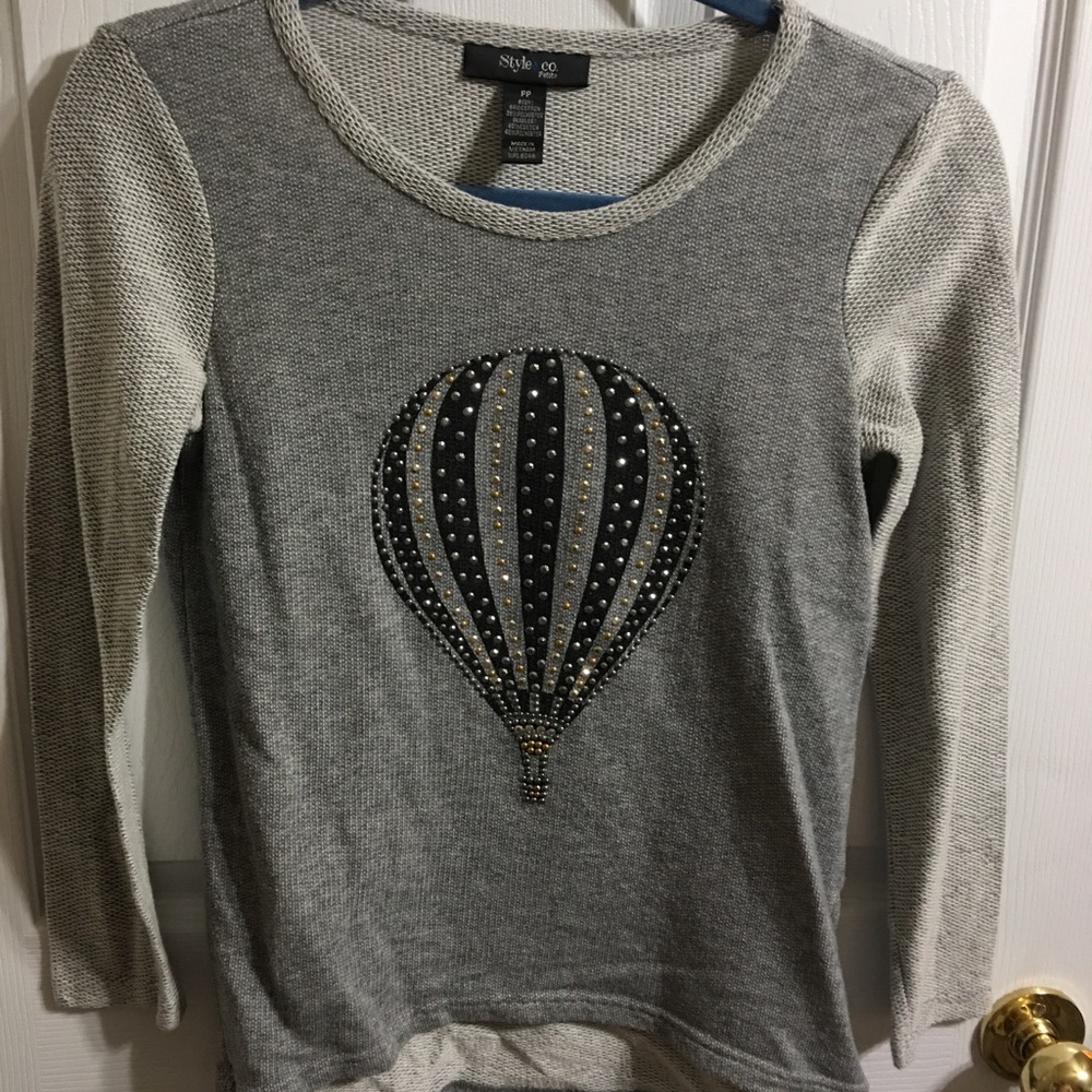 SP. gray lightweight sweater